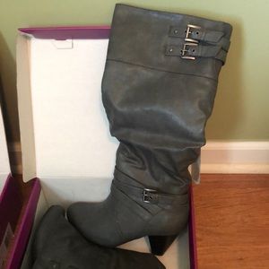 New Rampage boots size 9